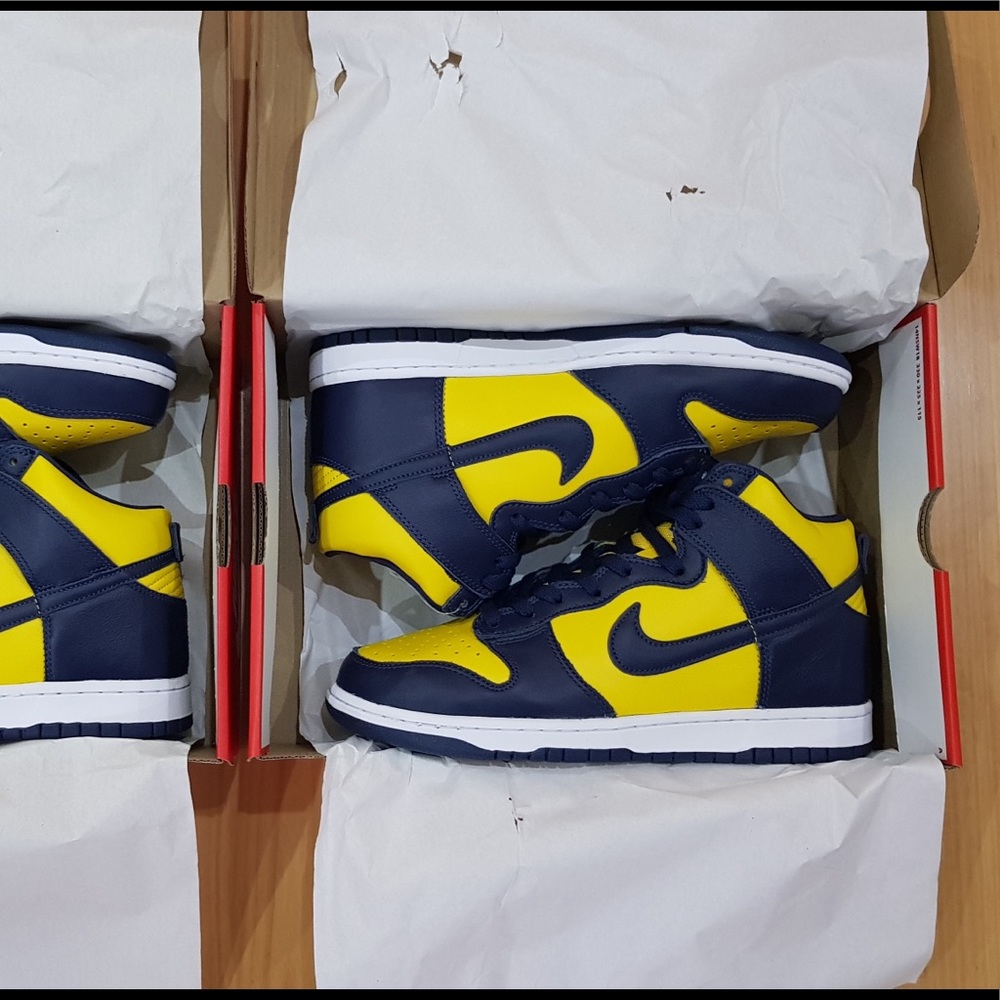 NIKE DUNK WOMEN HIGH SP. - Picture 2 of 6
